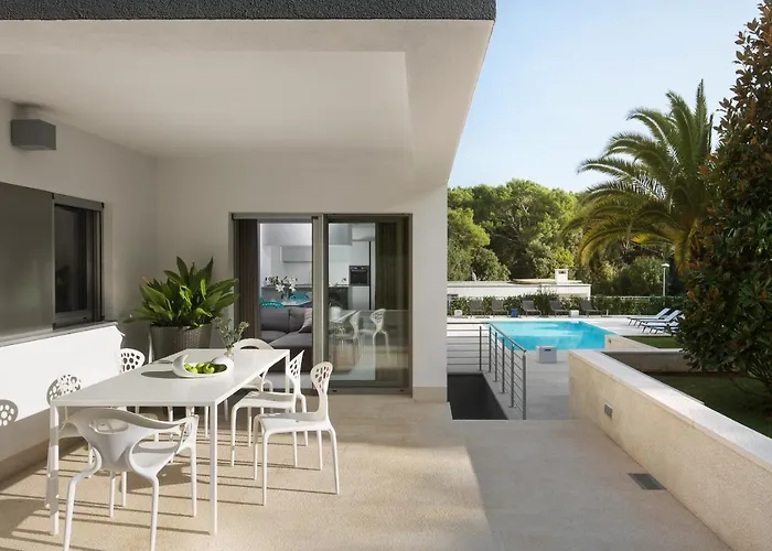 Villa Valsavia-Apartment Borik With Pool And Spa